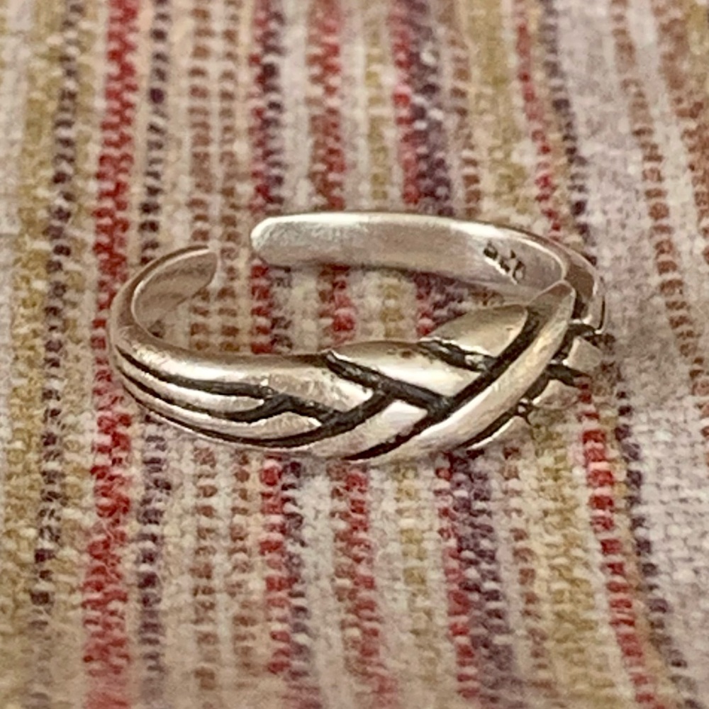 Sterling Silver Toe Or Midi Ring - image 4